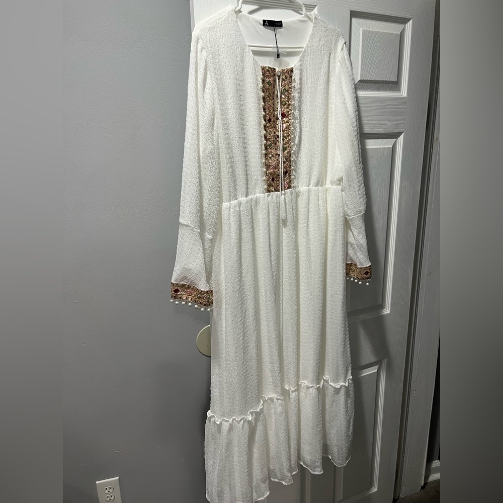 White Dress (L)